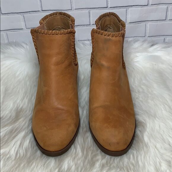 Jack Rogers Pippa Tan Suede Lug Sole Boots Sz 10 - Picture 2 of 6